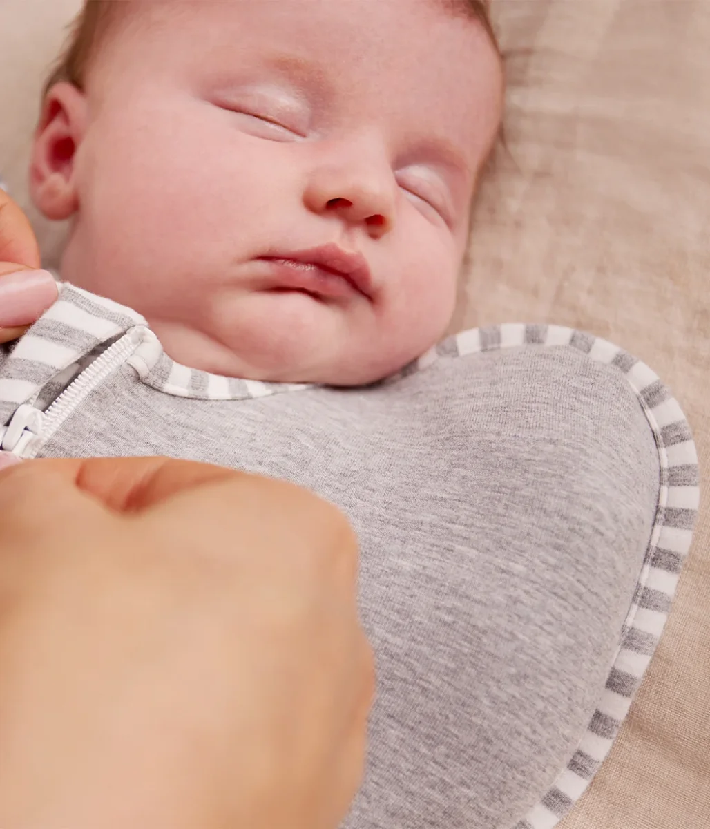 Swaddle Up™ 1.0 TOG Algodón Gris - Imagen 9
