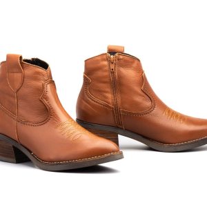 935 Botín para señora Cowboy en piel con tacón y cremallera lateral de color cuero ( hecho en España)