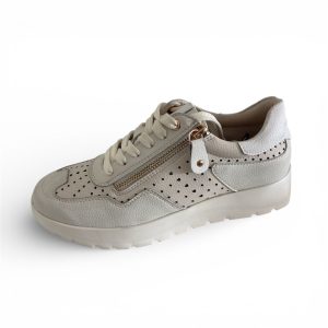 Deportivo casual de piel en color beige para mujer modelo Trino – Fabricado en España